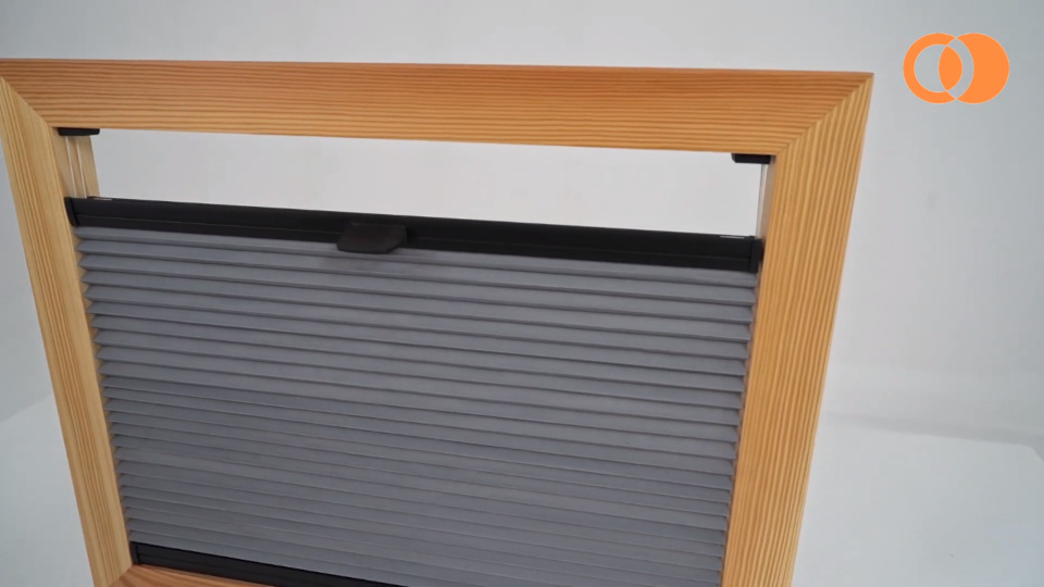 L'ajustement parfait of COSIMO Pleated Blinds